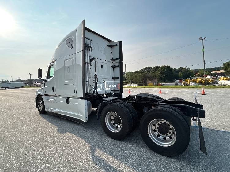 Truck Thumbnail 4