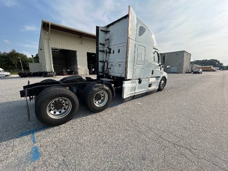 Truck Thumbnail 6