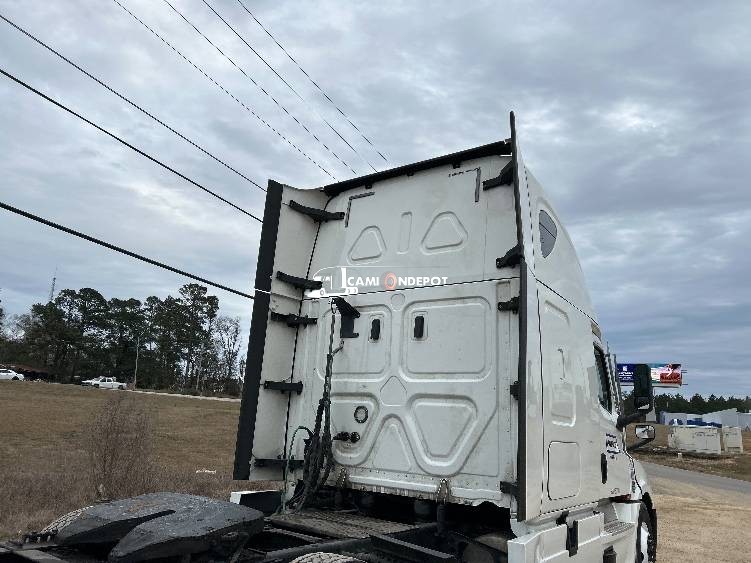 Truck Thumbnail 11