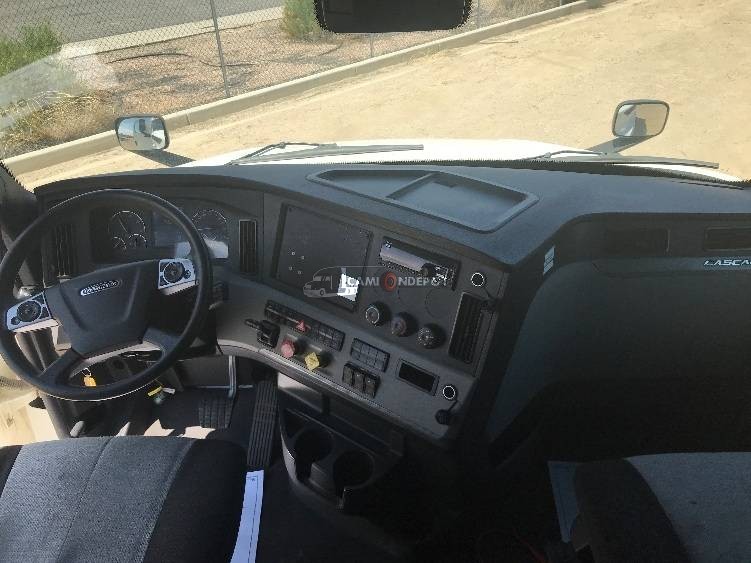 Truck Thumbnail 8