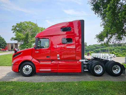 Truck Thumbnail 4