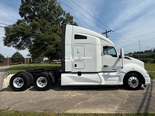 Truck Thumbnail 2