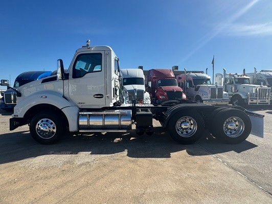 Truck Thumbnail 3