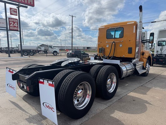Truck Thumbnail 4
