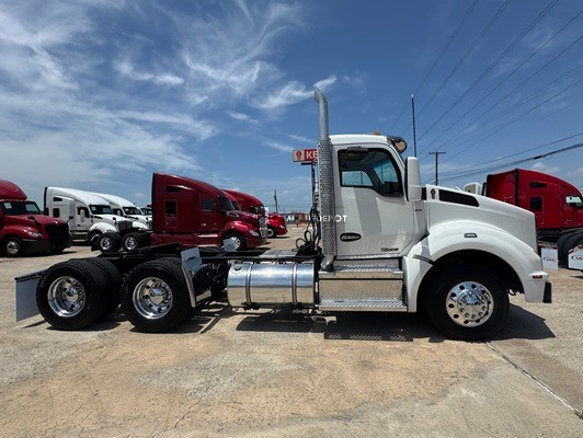 Truck Thumbnail 2