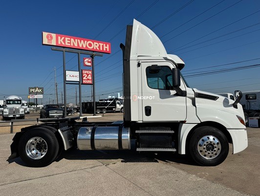 Truck Thumbnail 2