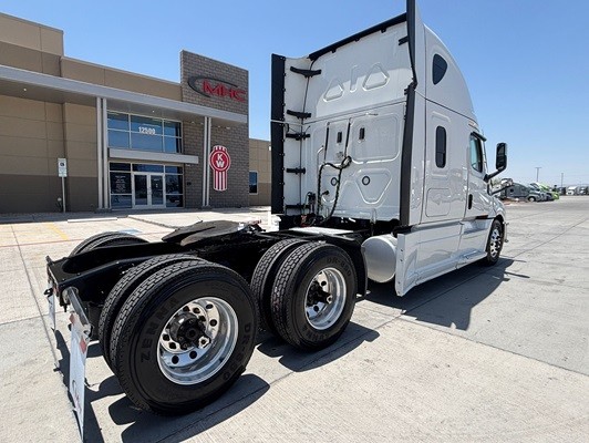 Truck Thumbnail 2