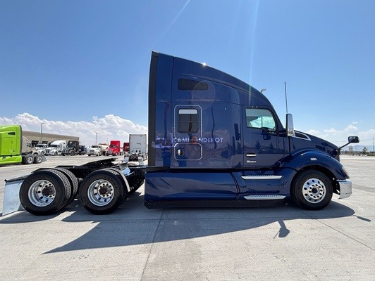 Truck Thumbnail 2