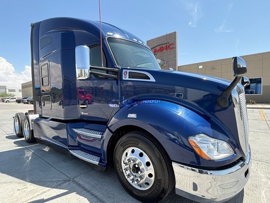 Truck Thumbnail 3