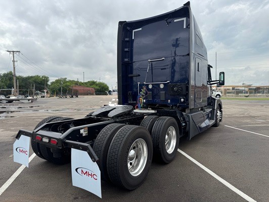 Truck Thumbnail 2