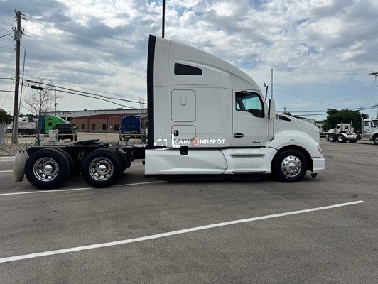 Truck Thumbnail 2