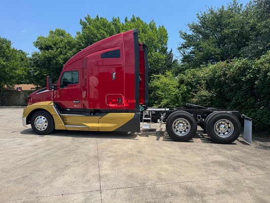Truck Thumbnail 4