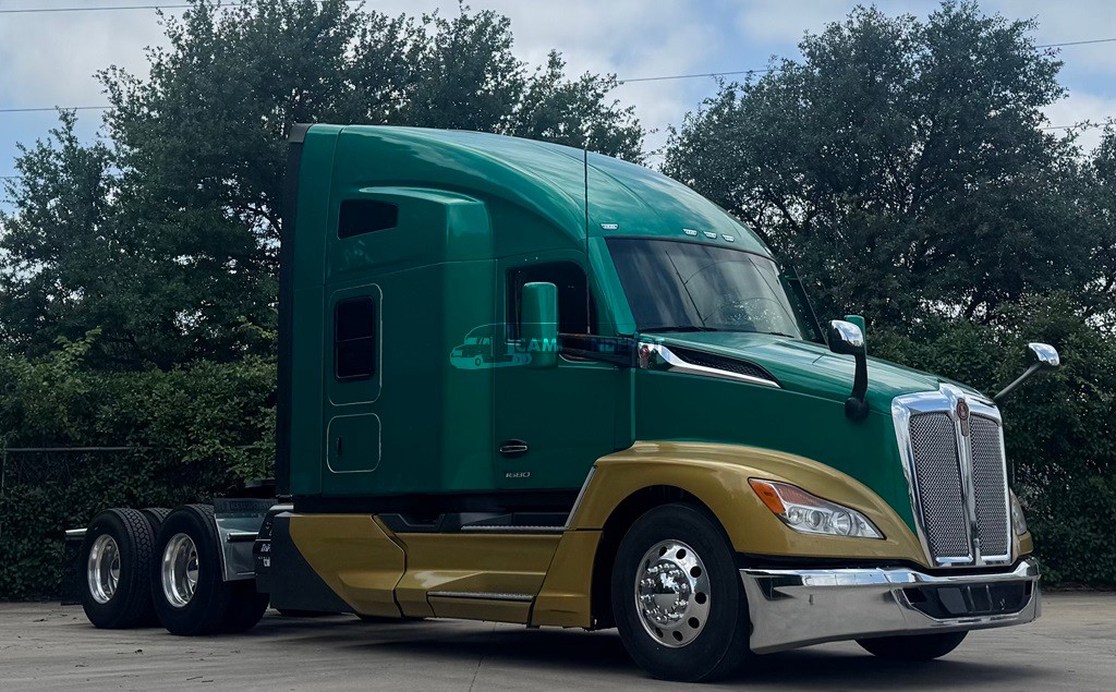 Truck Thumbnail 3