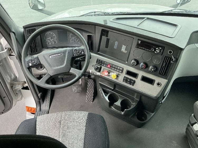 Truck Thumbnail 7