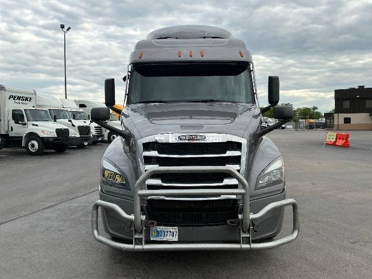 Truck Thumbnail 4