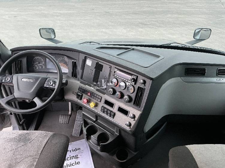 Truck Thumbnail 8