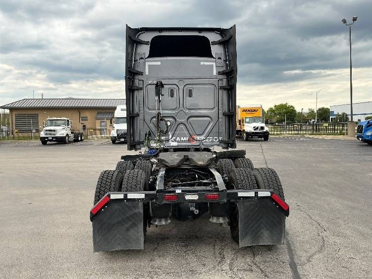 Truck Thumbnail 6