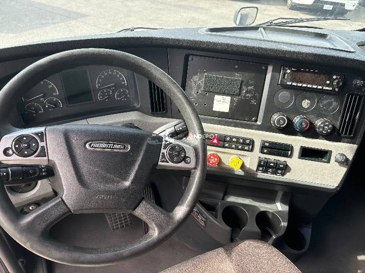 Truck Thumbnail 8