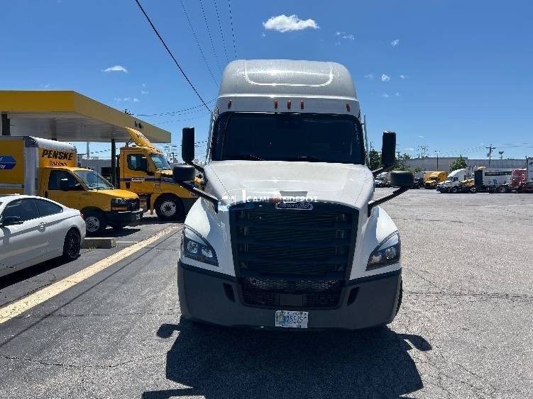 Truck Thumbnail 2