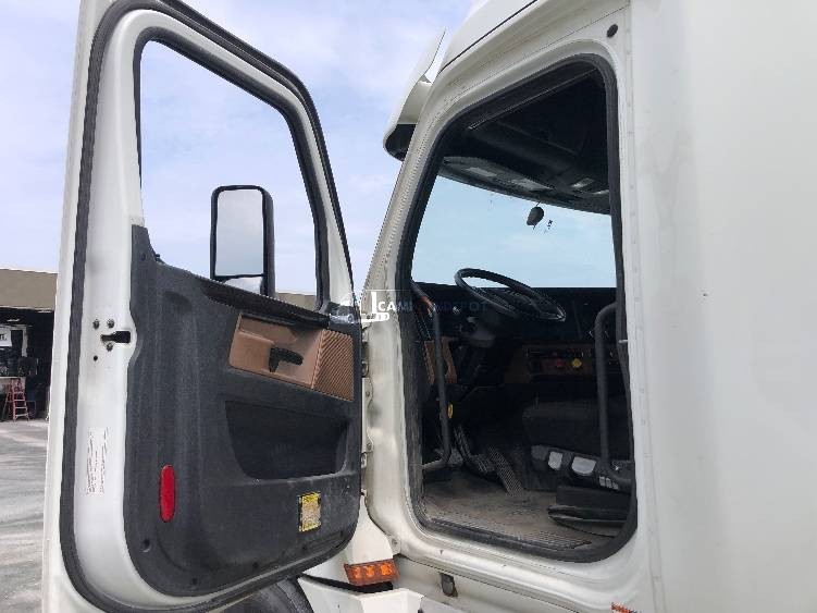 Truck Thumbnail 9