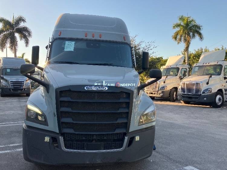 Truck Thumbnail 3