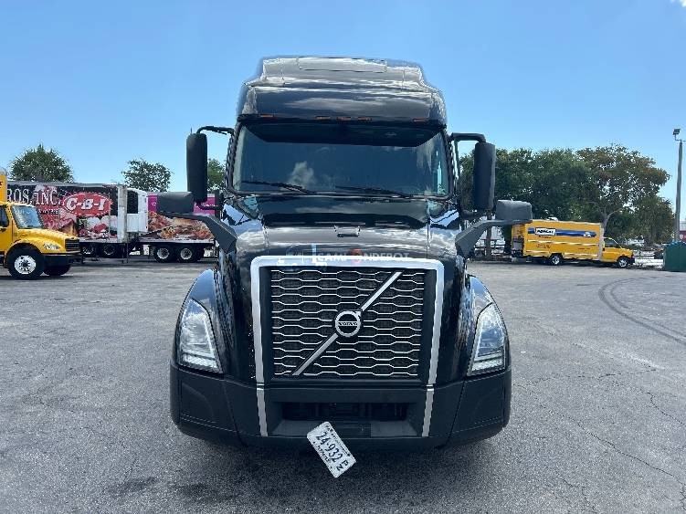 Truck Thumbnail 3
