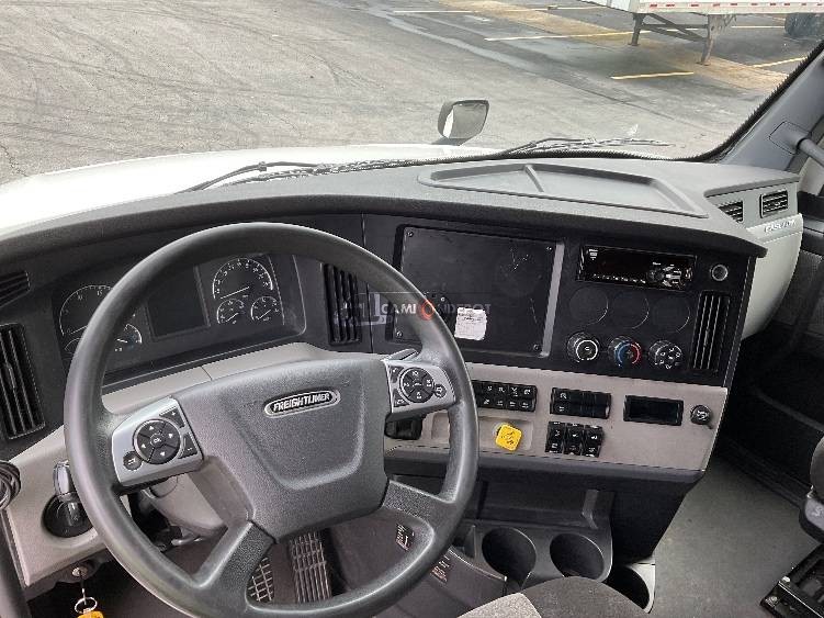Truck Thumbnail 7