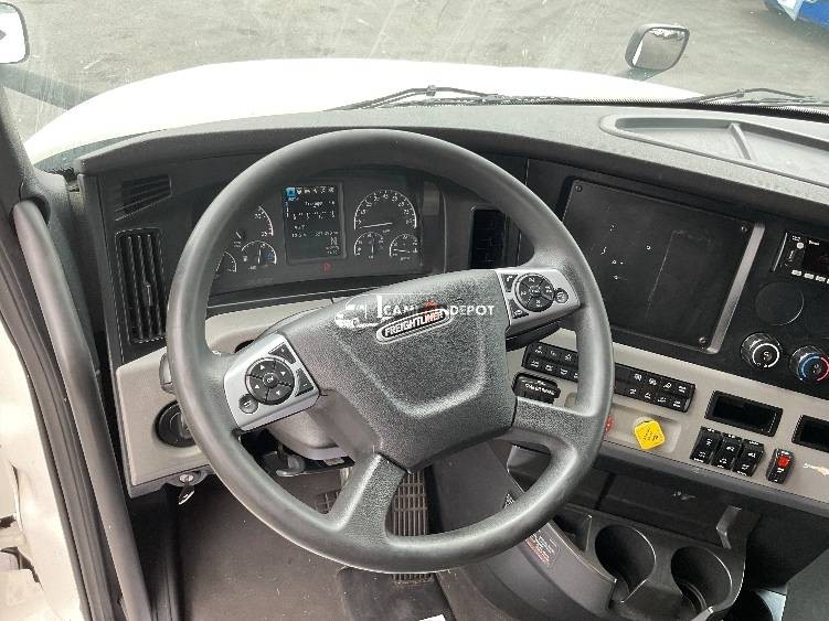 Truck Thumbnail 7