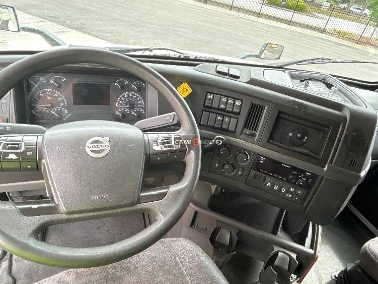 Truck Thumbnail 7