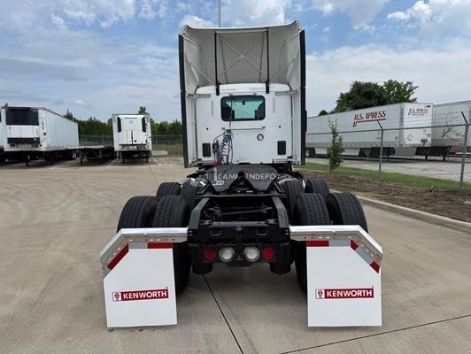 Truck Thumbnail 3