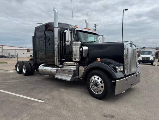 Truck Thumbnail 3