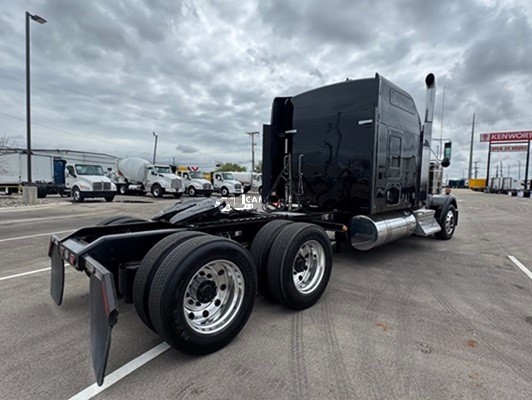 Truck Thumbnail 2