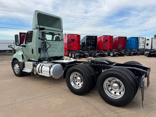 Truck Thumbnail 4