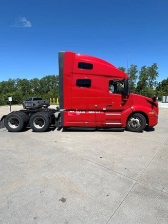 Truck Thumbnail 4