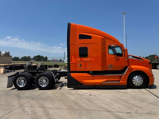 Truck Thumbnail 2
