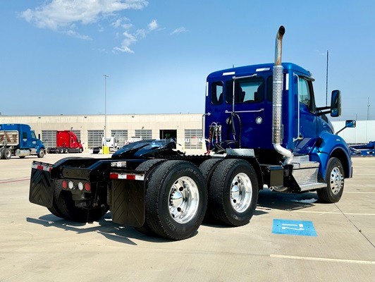 Truck Thumbnail 2