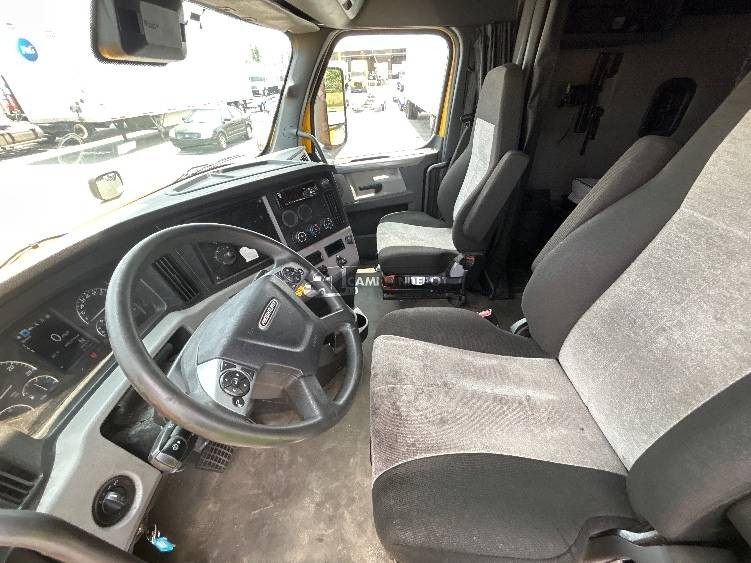Truck Thumbnail 6