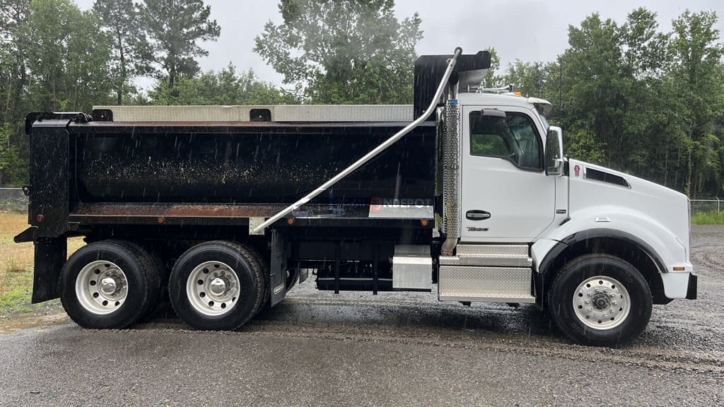 Truck Thumbnail 2