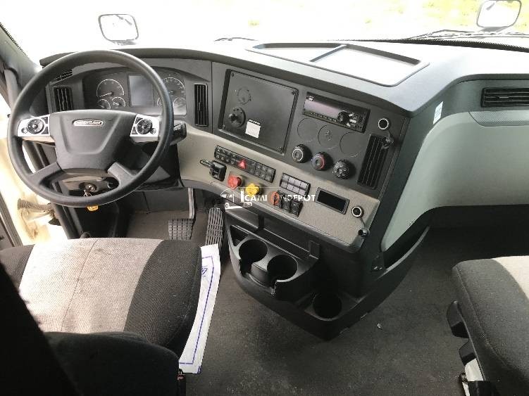 Truck Thumbnail 6