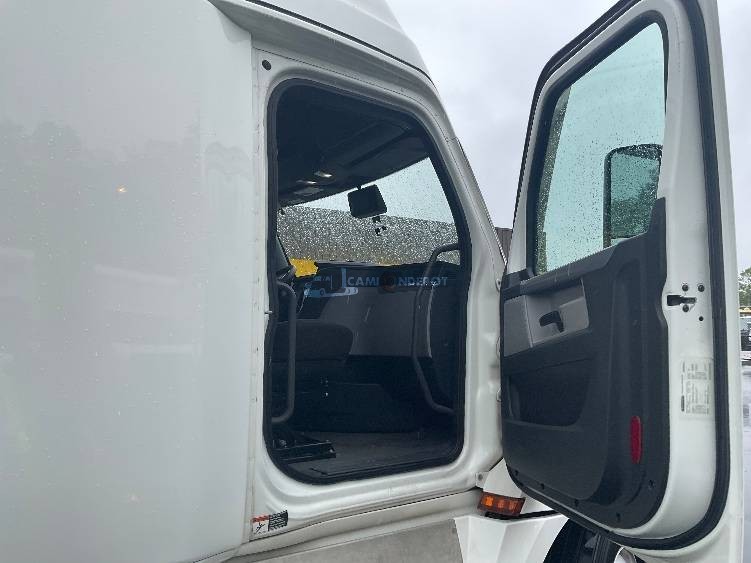 Truck Thumbnail 7