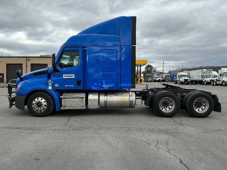 Truck Thumbnail 3