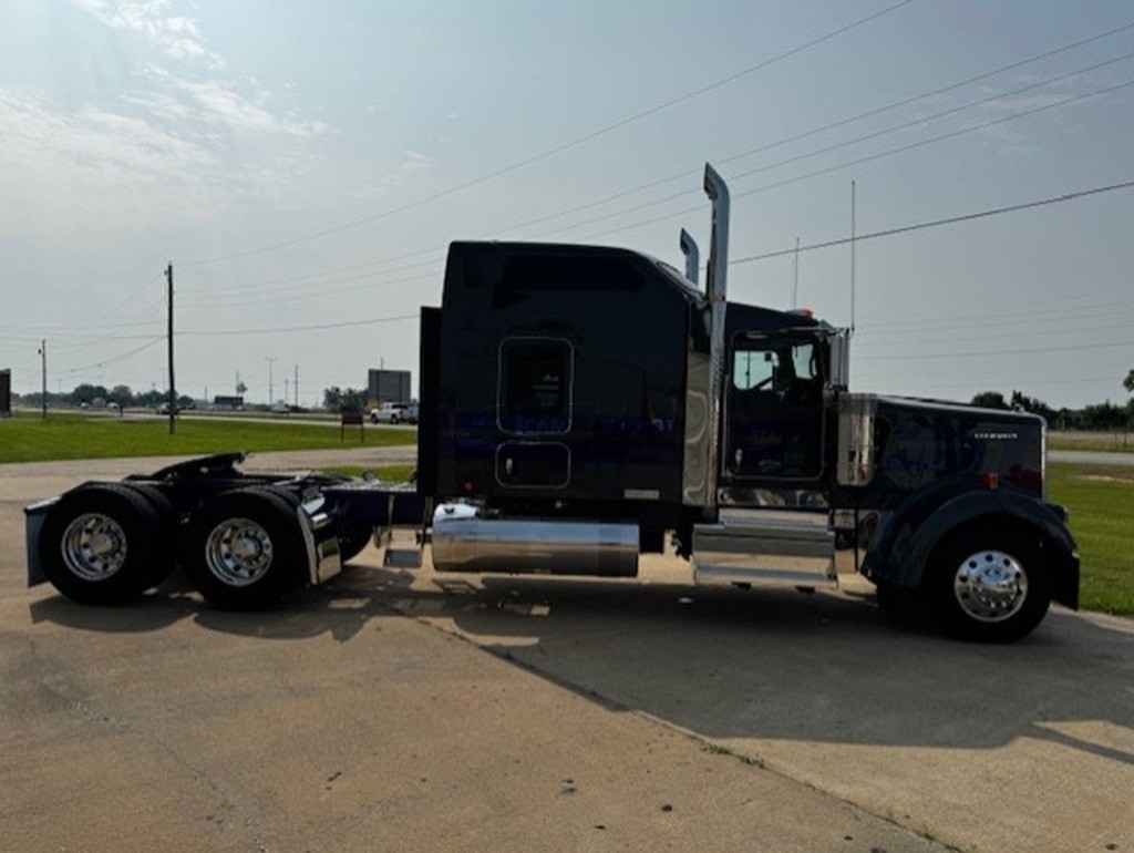 Truck Thumbnail 2