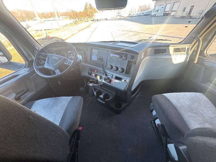 Truck Thumbnail 6