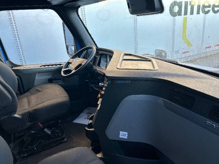 Truck Thumbnail 9