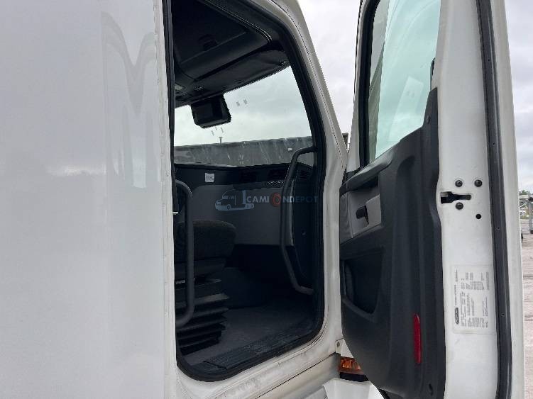 Truck Thumbnail 7