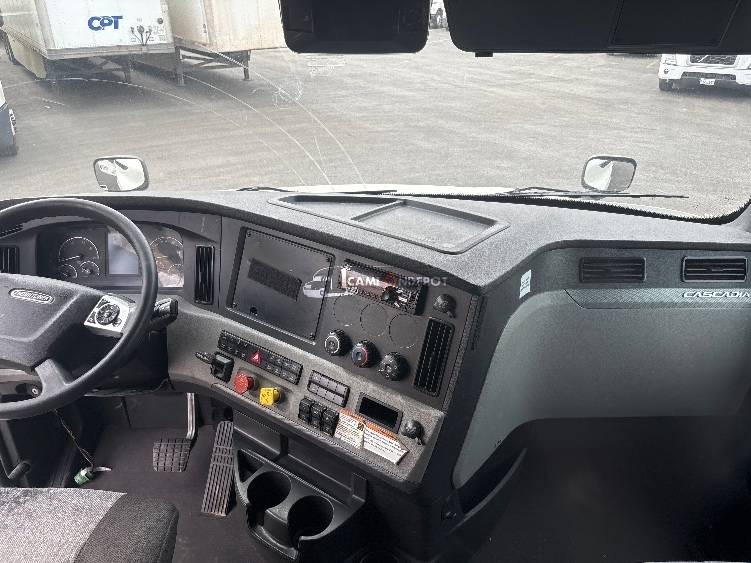 Truck Thumbnail 8