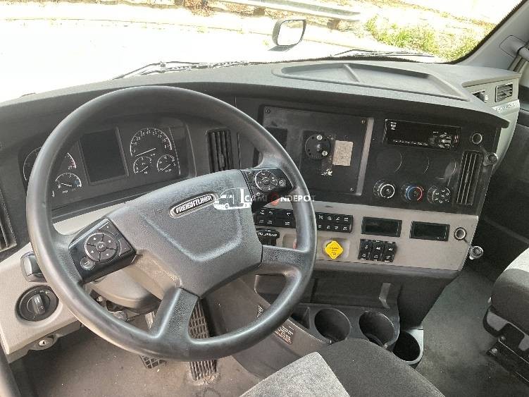 Truck Thumbnail 7