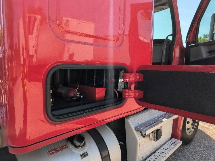 Truck Thumbnail 13