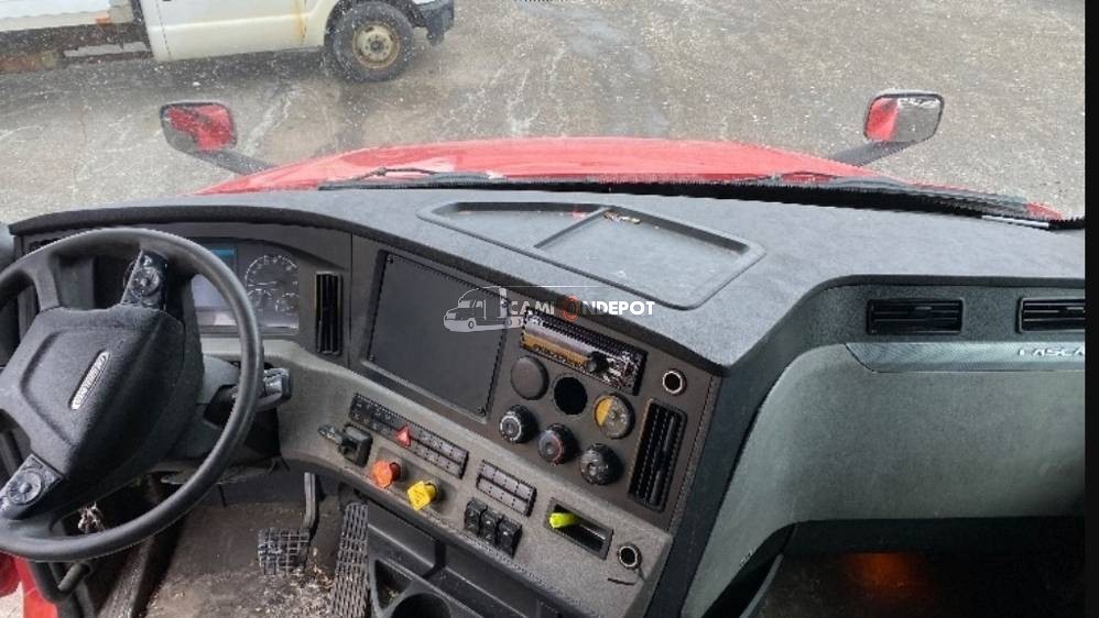 Truck Thumbnail 7