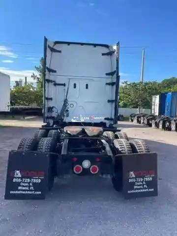 Truck